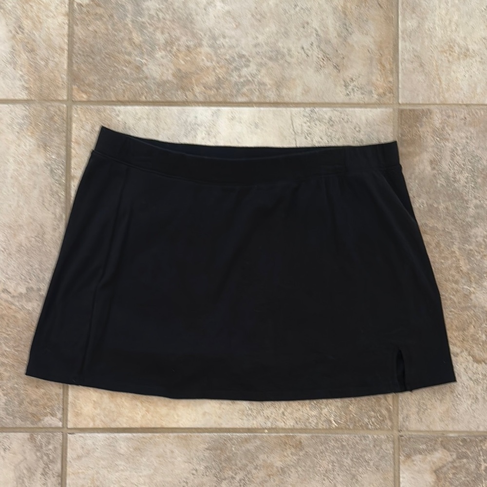 SO Black Skort Size 20 Plus Girls